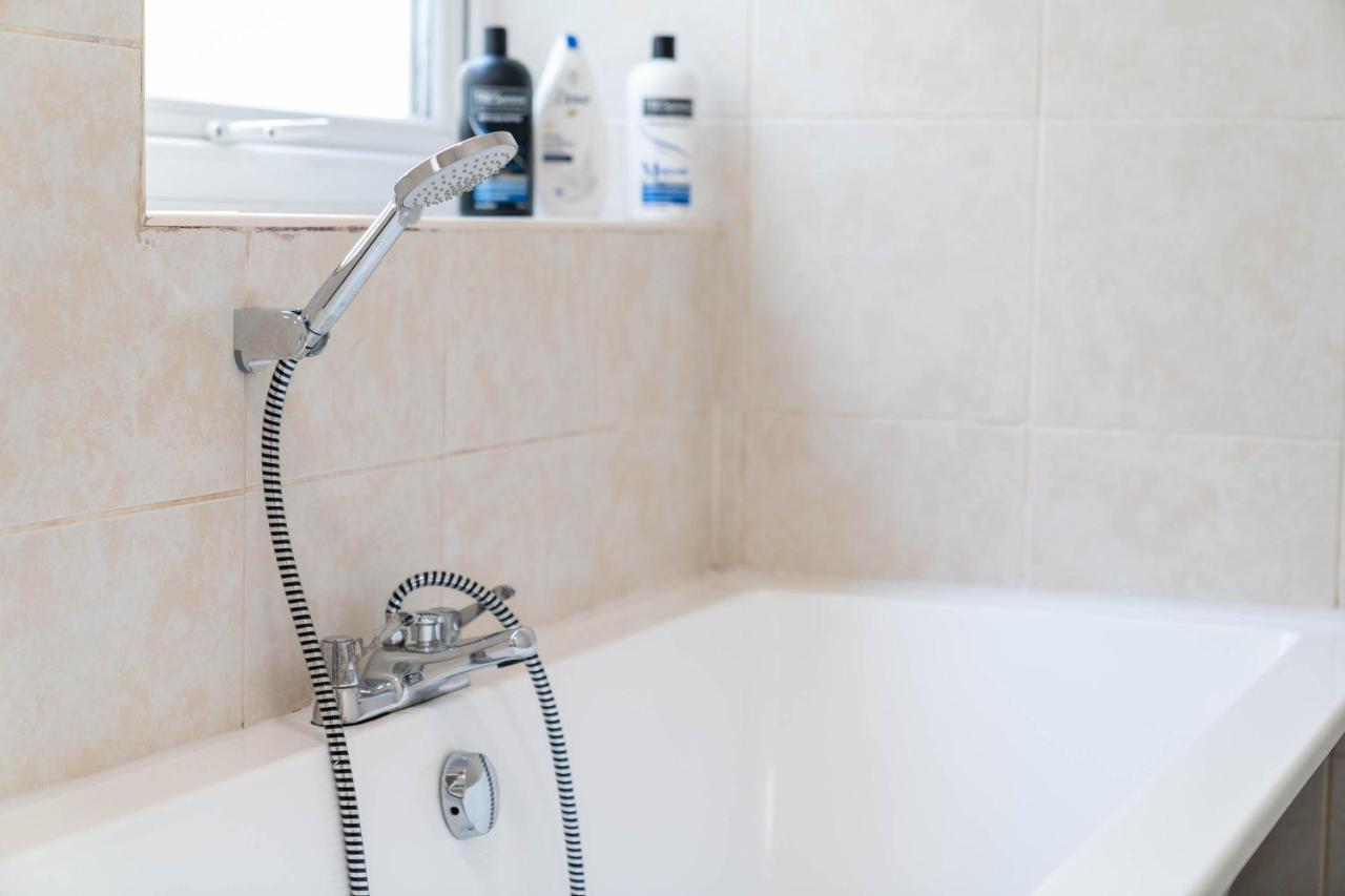 Three Bedroom Apartment- One Choice Stays Serviced Accommodation- Jewellery Quarter Бірмінгем Екстер'єр фото