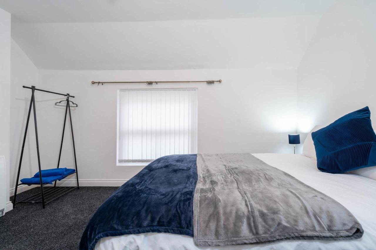 Three Bedroom Apartment- One Choice Stays Serviced Accommodation- Jewellery Quarter Бірмінгем Екстер'єр фото