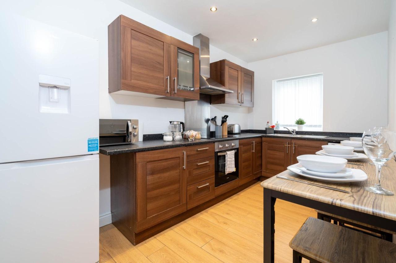 Three Bedroom Apartment- One Choice Stays Serviced Accommodation- Jewellery Quarter Бірмінгем Екстер'єр фото